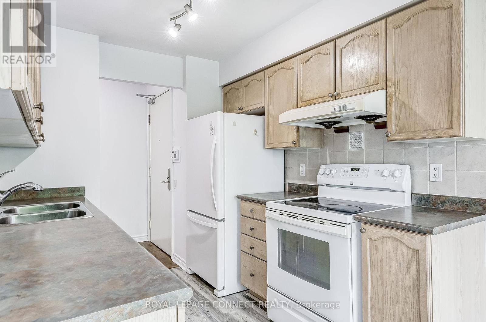 403 - 61 Town Centre Court, Toronto, Ontario  M1P 5C5 - Photo 17 - E12215662