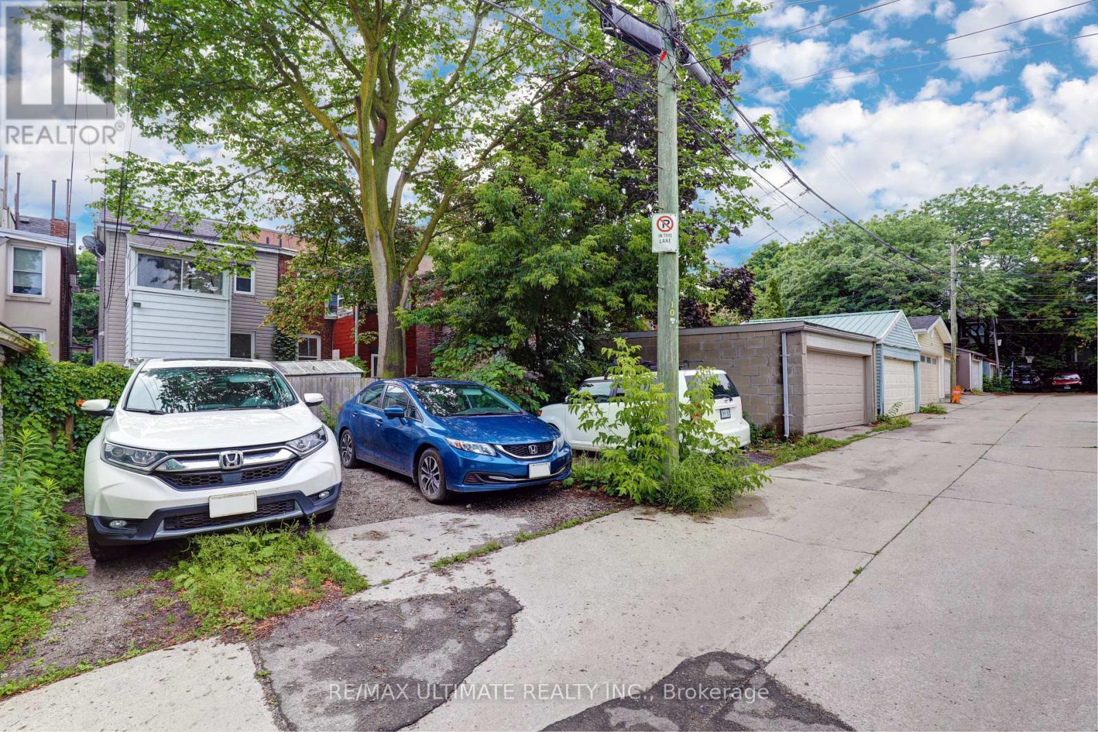 Upper - 23 Rainsford Road, Toronto, Ontario  M4L 3N5 - Photo 17 - E12215686