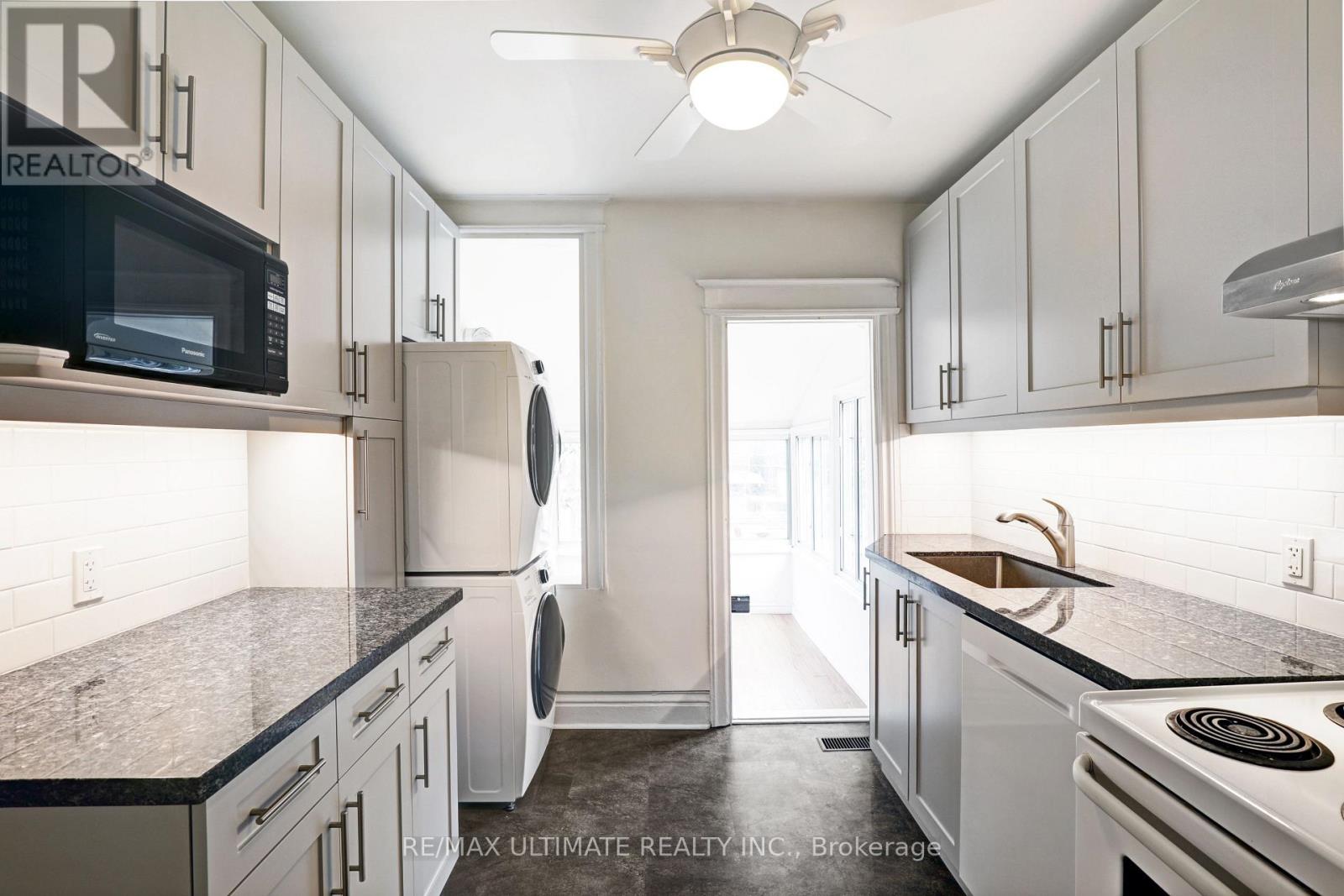 Upper - 23 Rainsford Road, Toronto, Ontario  M4L 3N5 - Photo 8 - E12215686