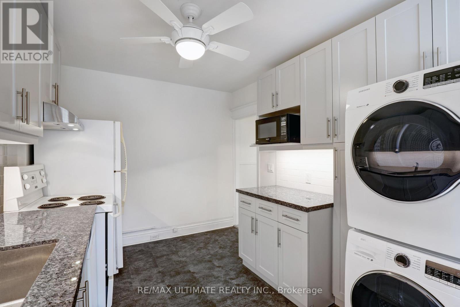 Upper - 23 Rainsford Road, Toronto, Ontario  M4L 3N5 - Photo 9 - E12215686