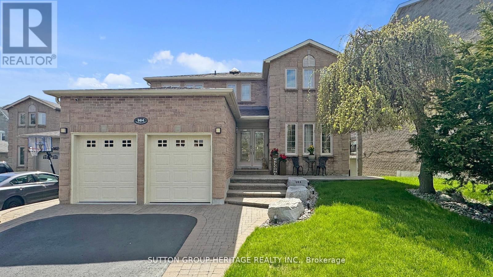 984 Rambleberry Avenue, Pickering, Ontario  L1V 5Y4 - Photo 2 - E12215783