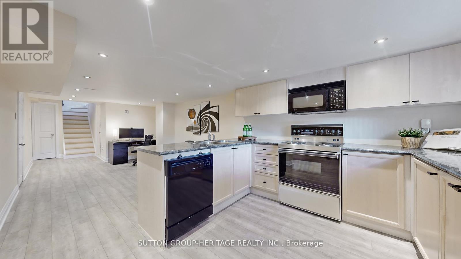 984 Rambleberry Avenue, Pickering, Ontario  L1V 5Y4 - Photo 41 - E12215783