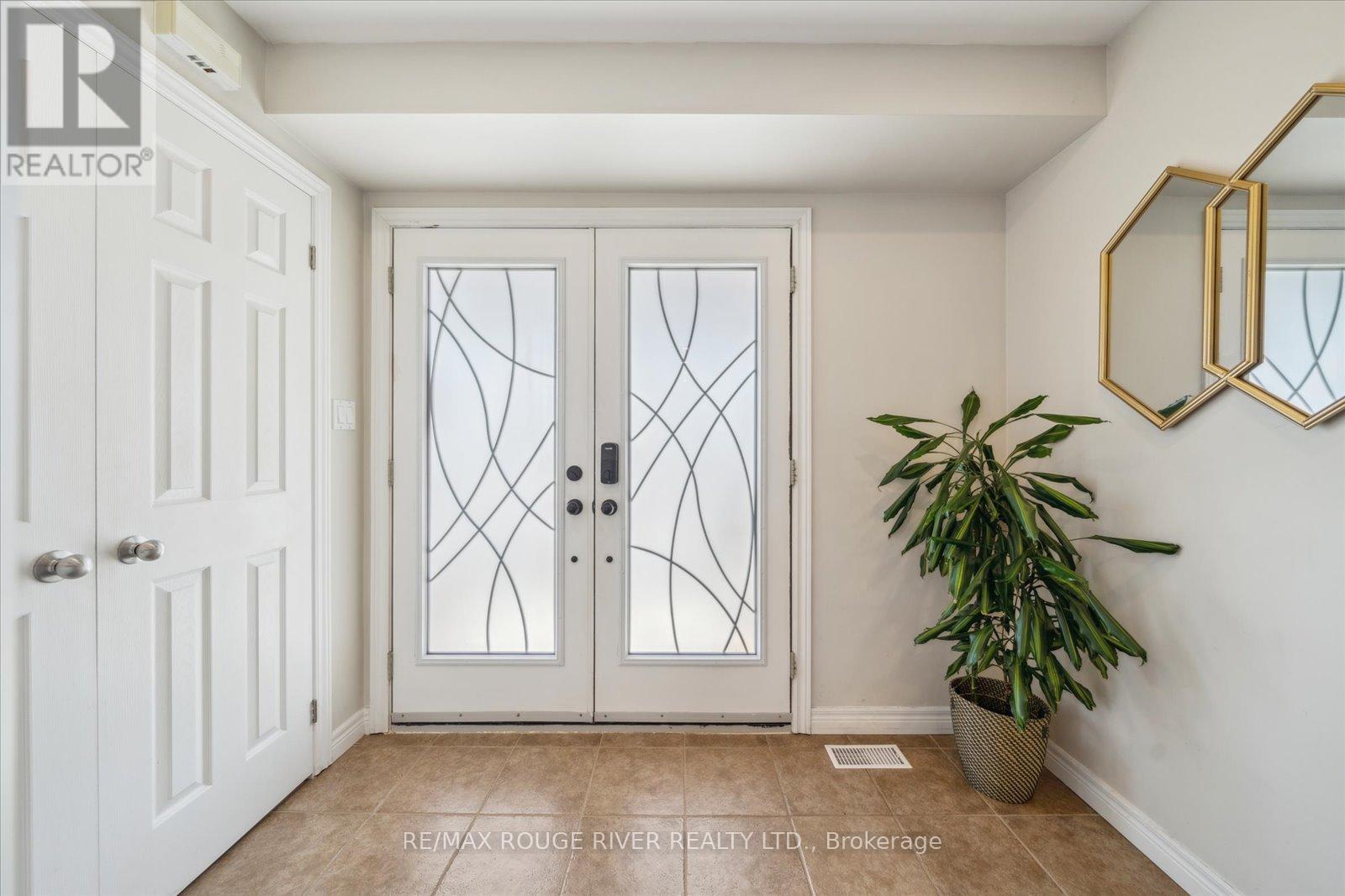 625 Autumnwood Trail, Oshawa (Eastdale), Ontario  L1K 3A9 - Photo 6 - E12215819