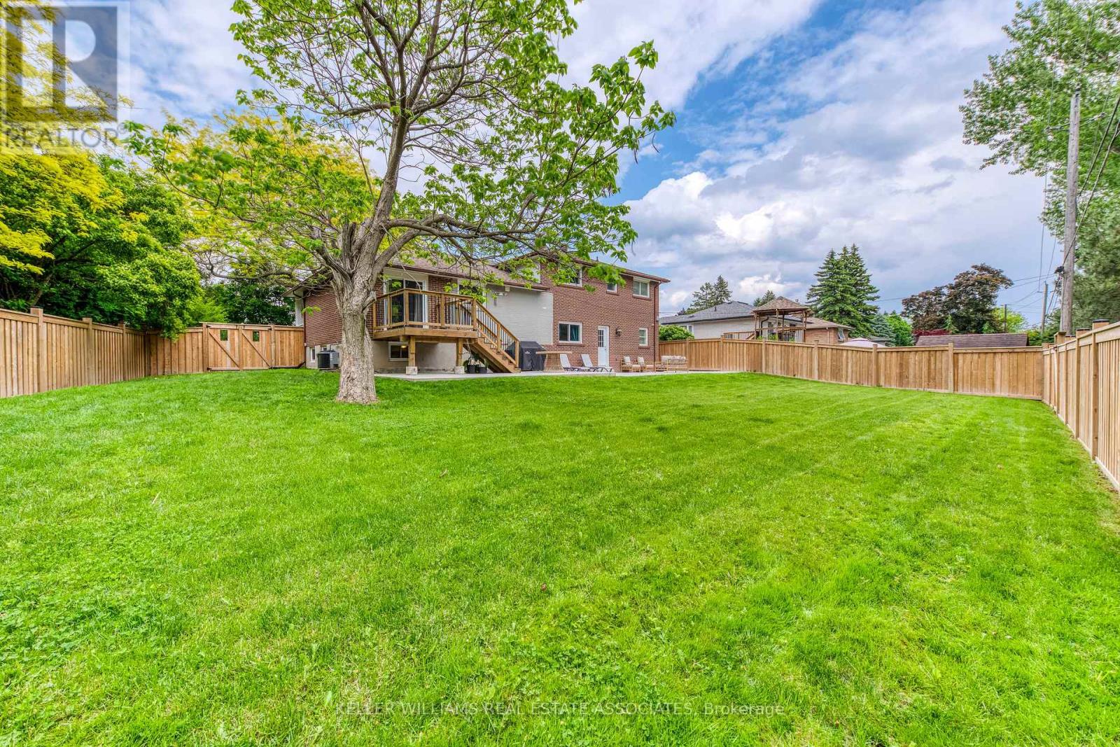 39 Hills Road, Ajax (South East), Ontario  L1S 2W2 - Photo 46 - E12215824