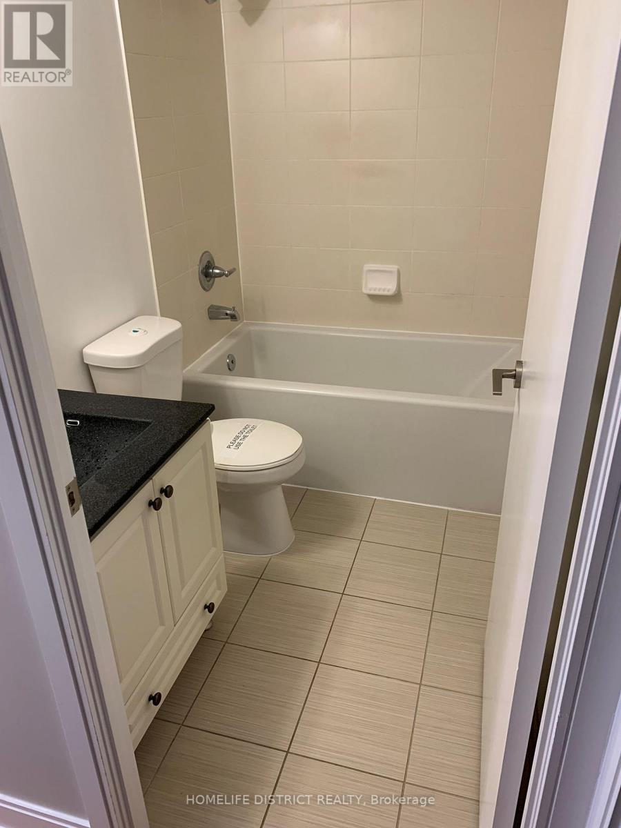 2025 - 135 Village Green Square, Toronto, Ontario  M1S 0L1 - Photo 16 - E12215828