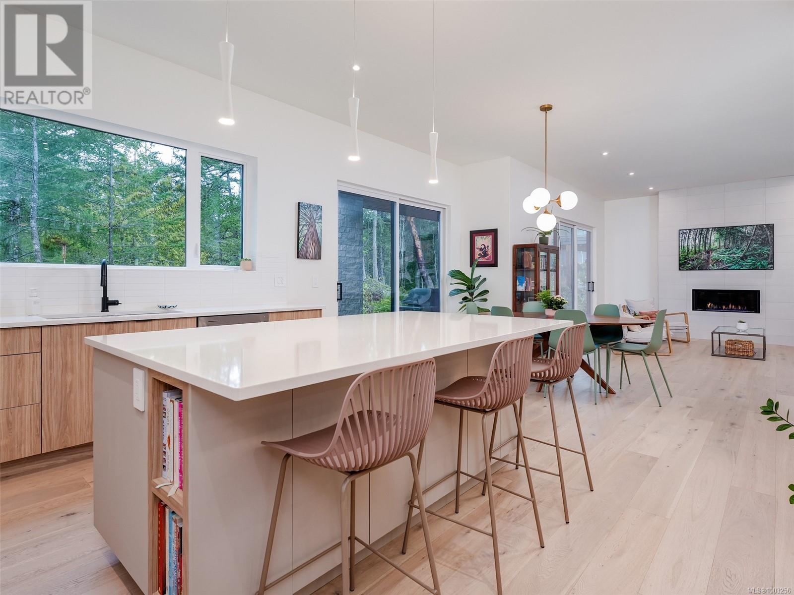 3909 Olympian Way, Colwood, British Columbia  V9C 0R7 - Photo 10 - 1003256