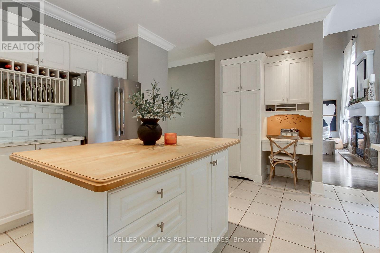 991 Ivsbridge Boulevard, Newmarket (Stonehaven-Wyndham), Ontario  L3X 2A2 - Photo 19 - N12215652