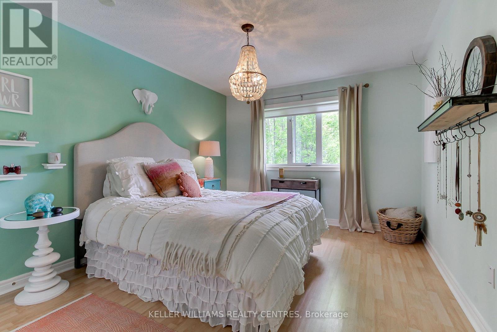 991 Ivsbridge Boulevard, Newmarket (Stonehaven-Wyndham), Ontario  L3X 2A2 - Photo 37 - N12215652