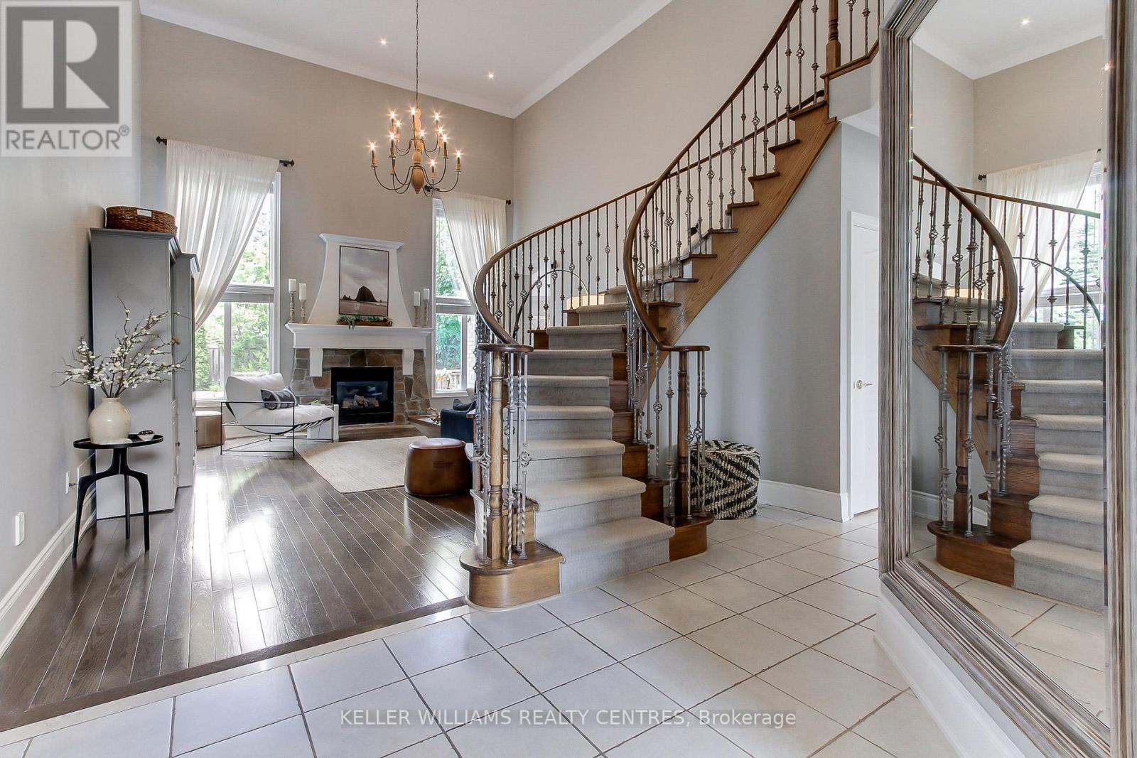 991 Ivsbridge Boulevard, Newmarket (Stonehaven-Wyndham), Ontario  L3X 2A2 - Photo 6 - N12215652