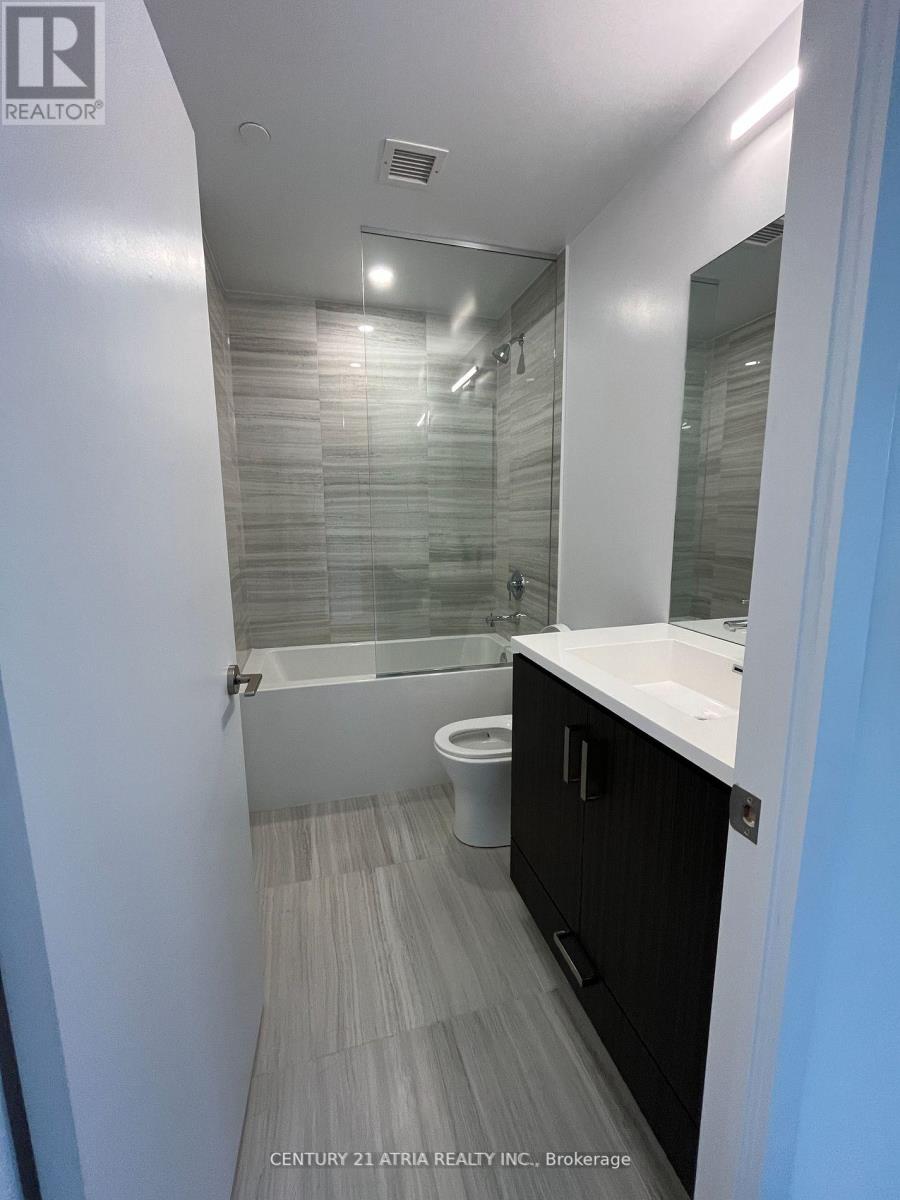 1917 - 38 Honeycrisp Crescent, Vaughan, Ontario  L4K 0M8 - Photo 5 - N12215710