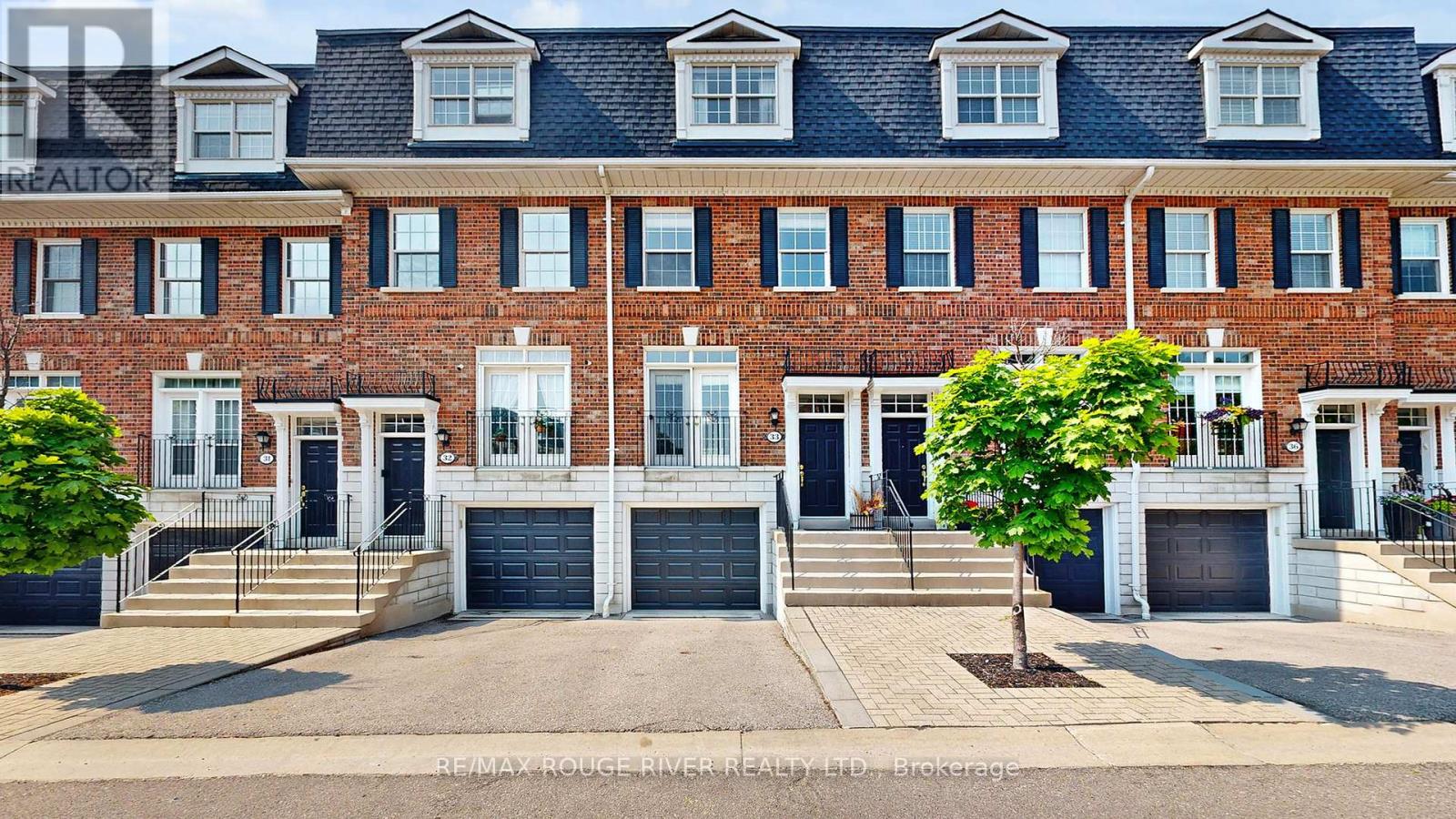 33 - 6 LEONARD STREET, Richmond Hill, Ontario