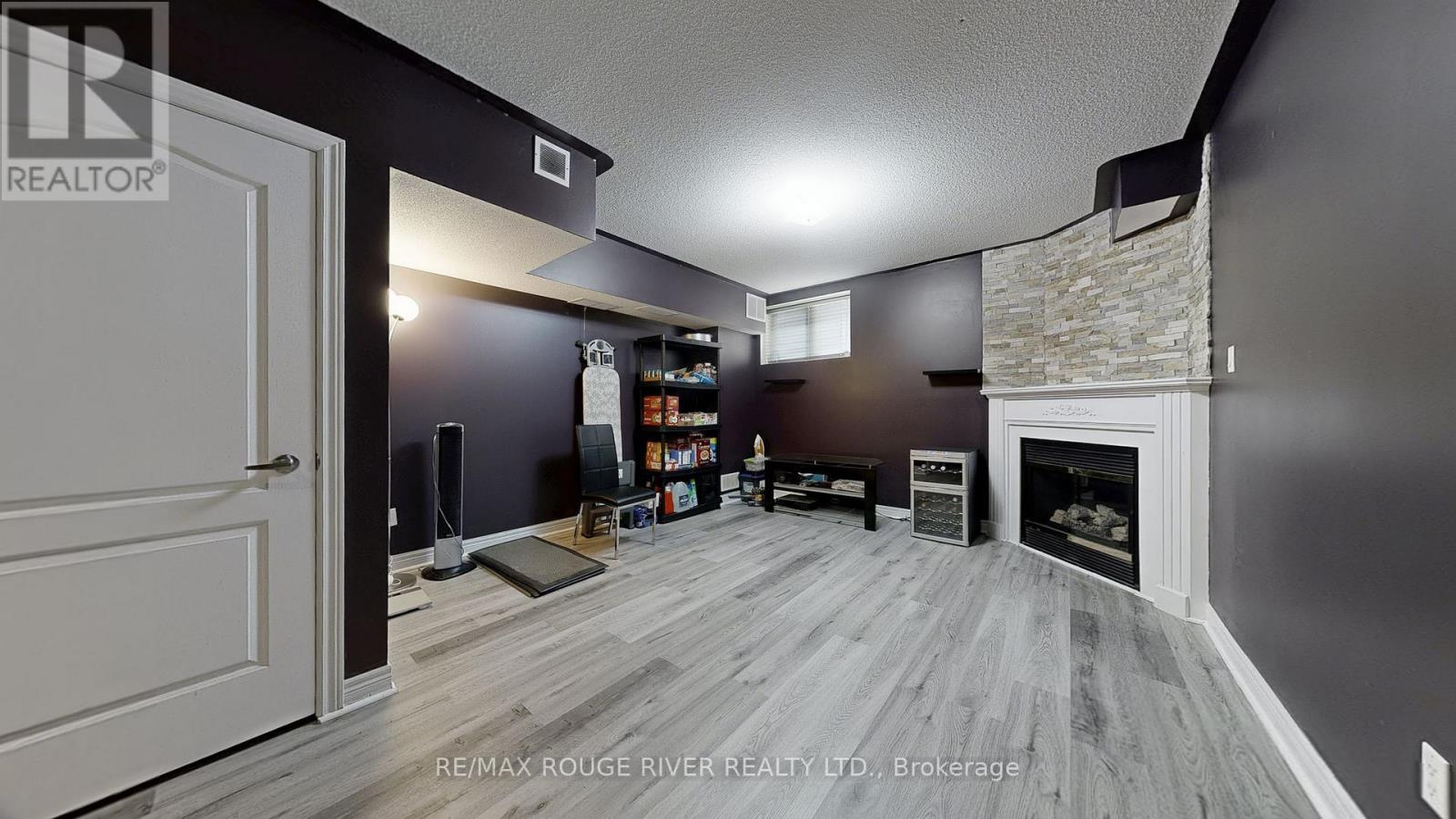 33 - 6 Leonard Street, Richmond Hill (Westbrook), Ontario  L4C 0L6 - Photo 30 - N12215779
