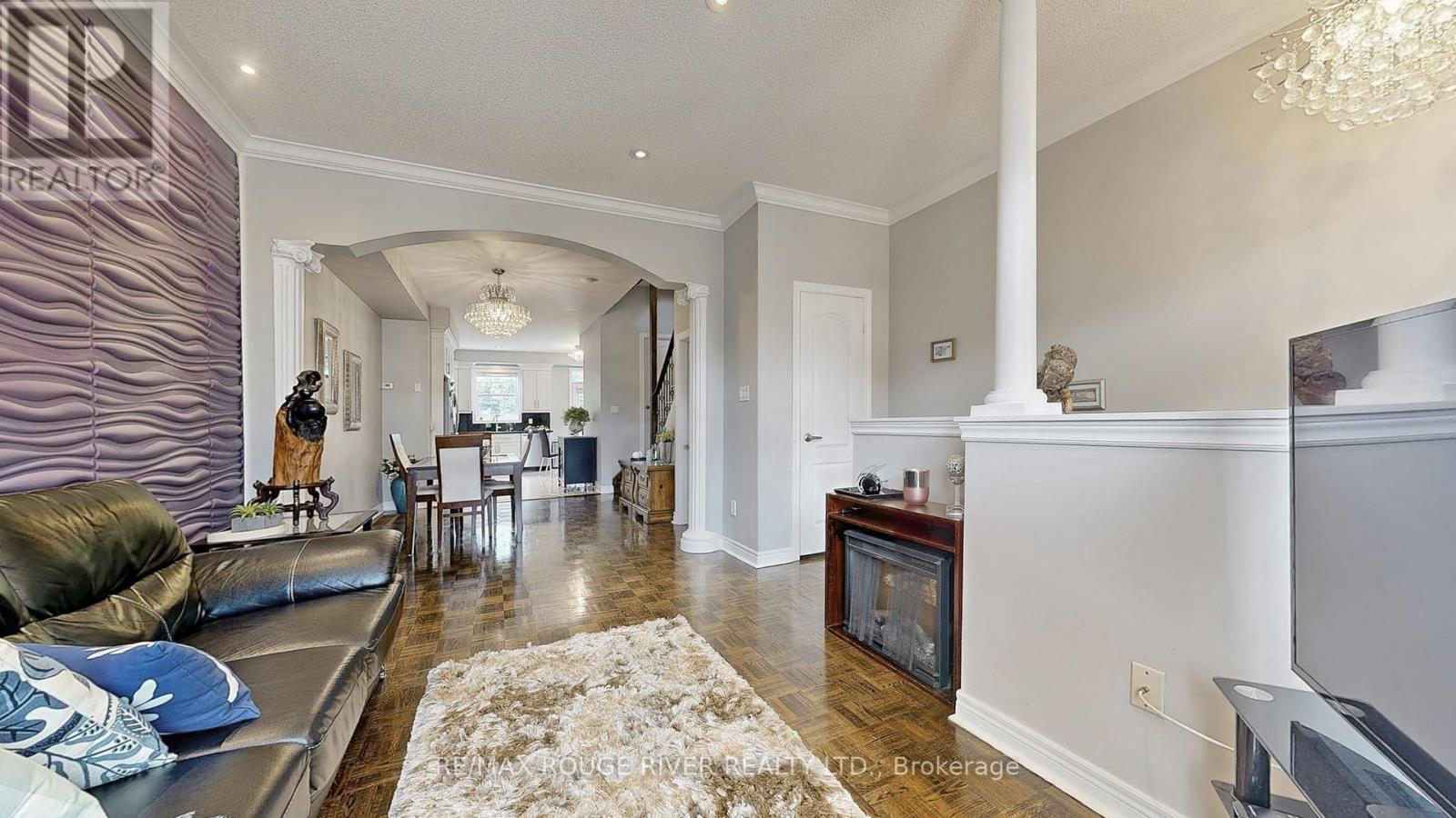 33 - 6 Leonard Street, Richmond Hill (Westbrook), Ontario  L4C 0L6 - Photo 7 - N12215779