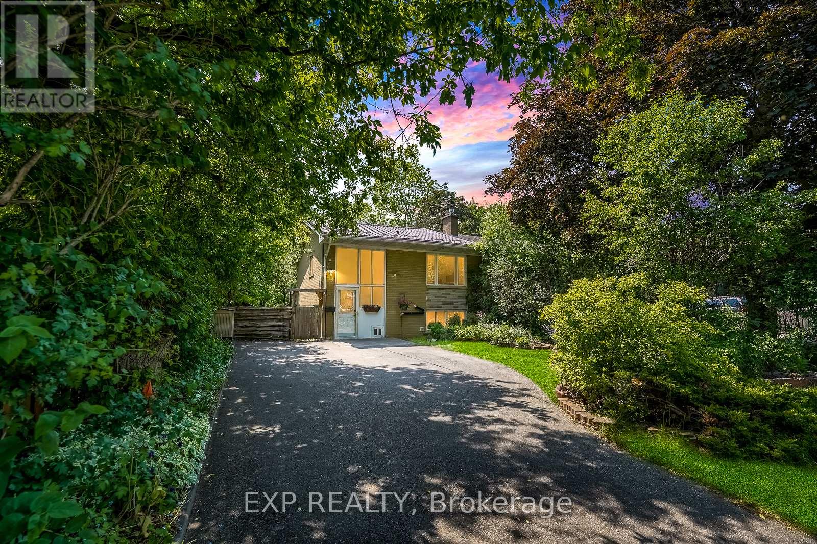 226 CEDAR AVENUE, Richmond Hill, Ontario