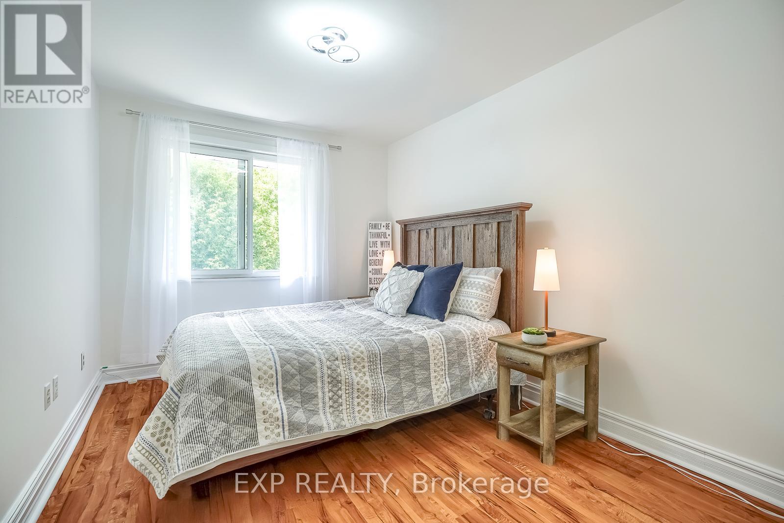 226 Cedar Avenue, Richmond Hill (Harding), Ontario  L4C 2B2 - Photo 22 - N12215818