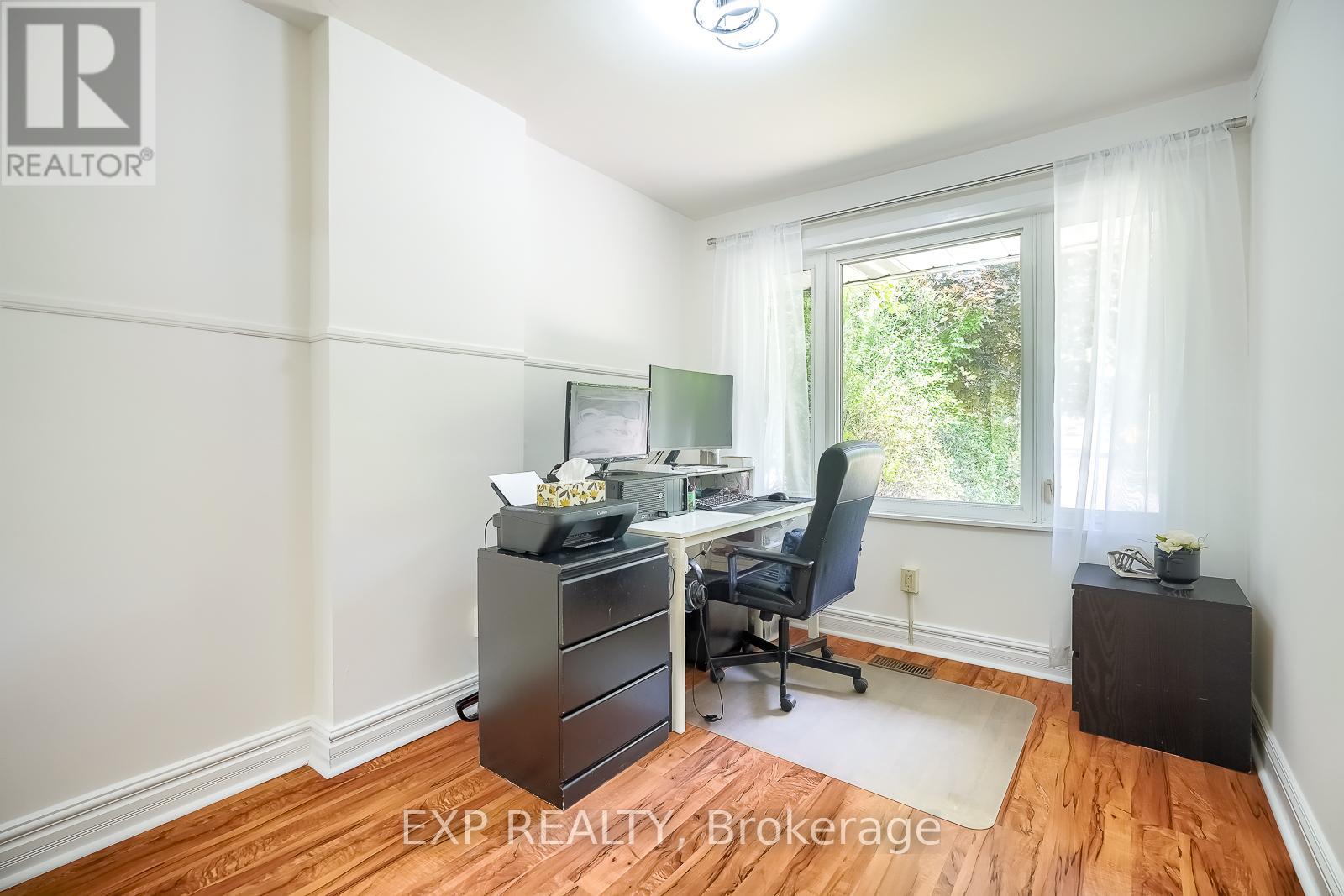 226 Cedar Avenue, Richmond Hill (Harding), Ontario  L4C 2B2 - Photo 24 - N12215818