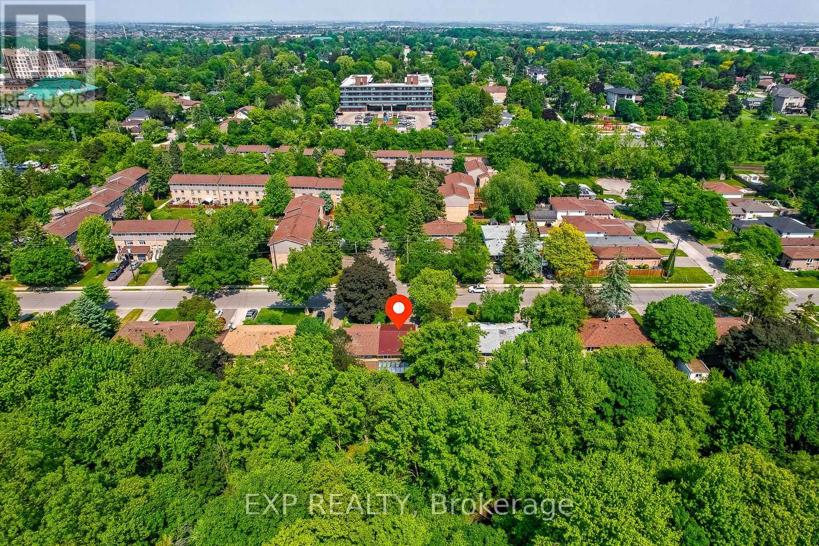 226 Cedar Avenue, Richmond Hill (Harding), Ontario  L4C 2B2 - Photo 32 - N12215818