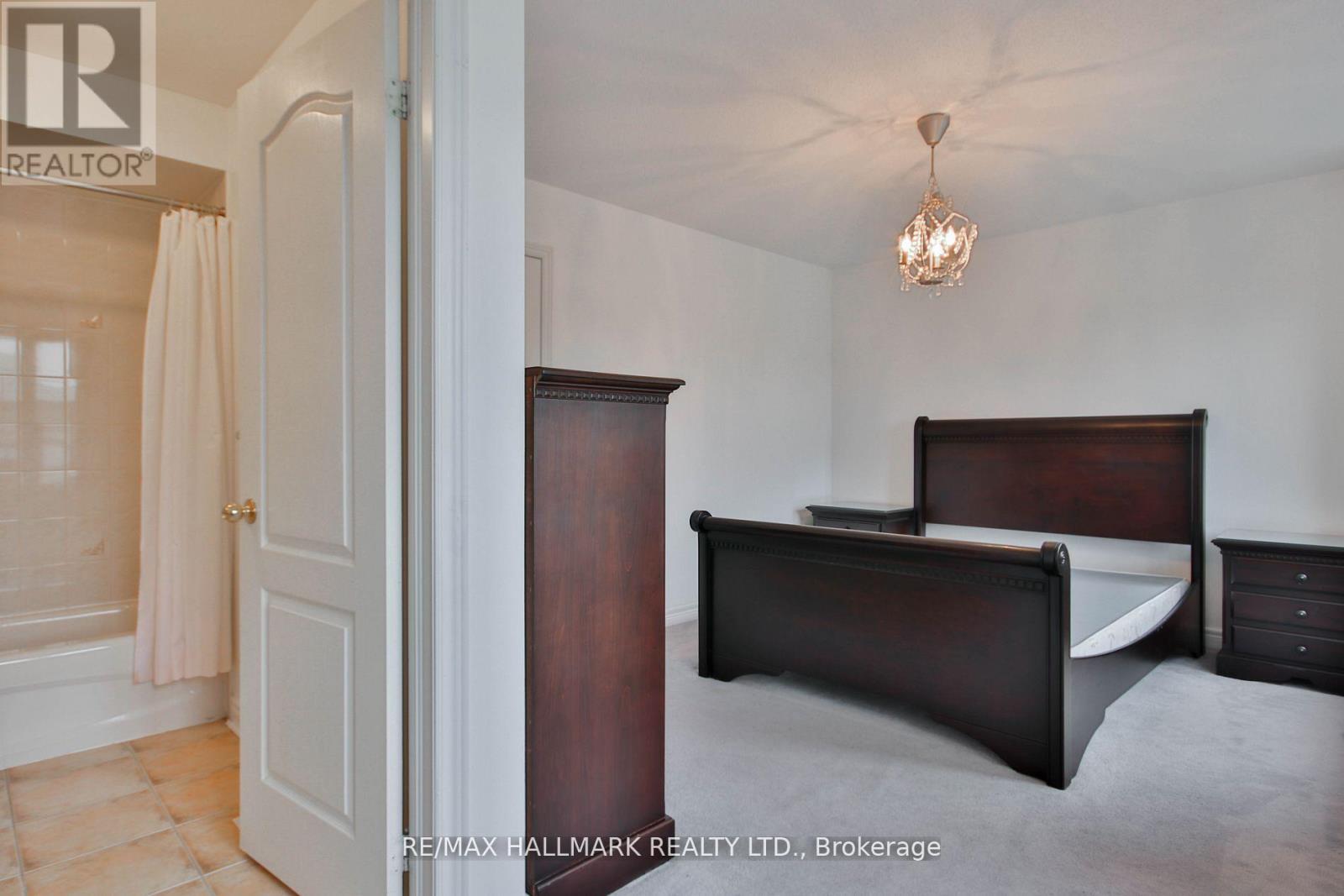 15 Briarglen Road, Markham, Ontario  L6C 2K5 - Photo 19 - N12215823