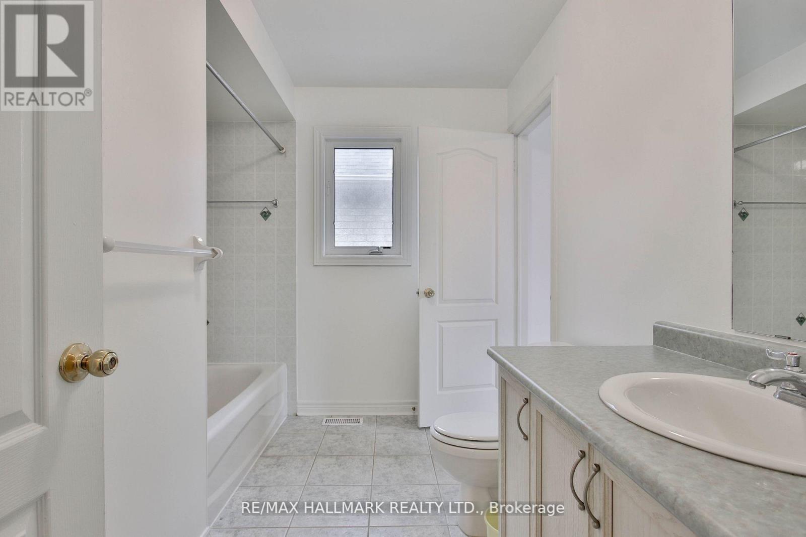 15 Briarglen Road, Markham, Ontario  L6C 2K5 - Photo 28 - N12215823