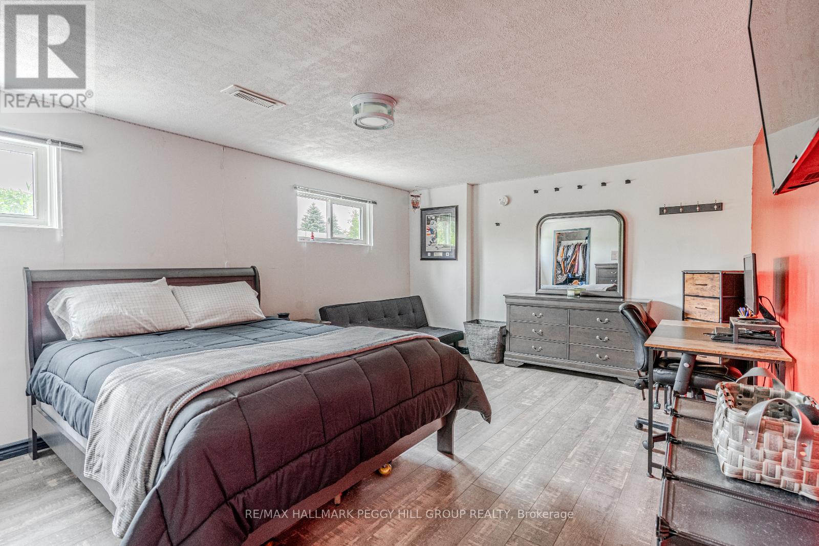 2121 Gordon Street, Innisfil (Stroud), Ontario  L9S 1C5 - Photo 14 - N12215838