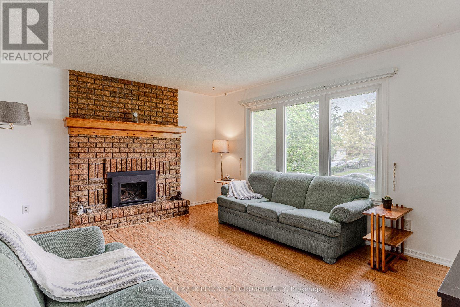 2121 Gordon Street, Innisfil (Stroud), Ontario  L9S 1C5 - Photo 6 - N12215838