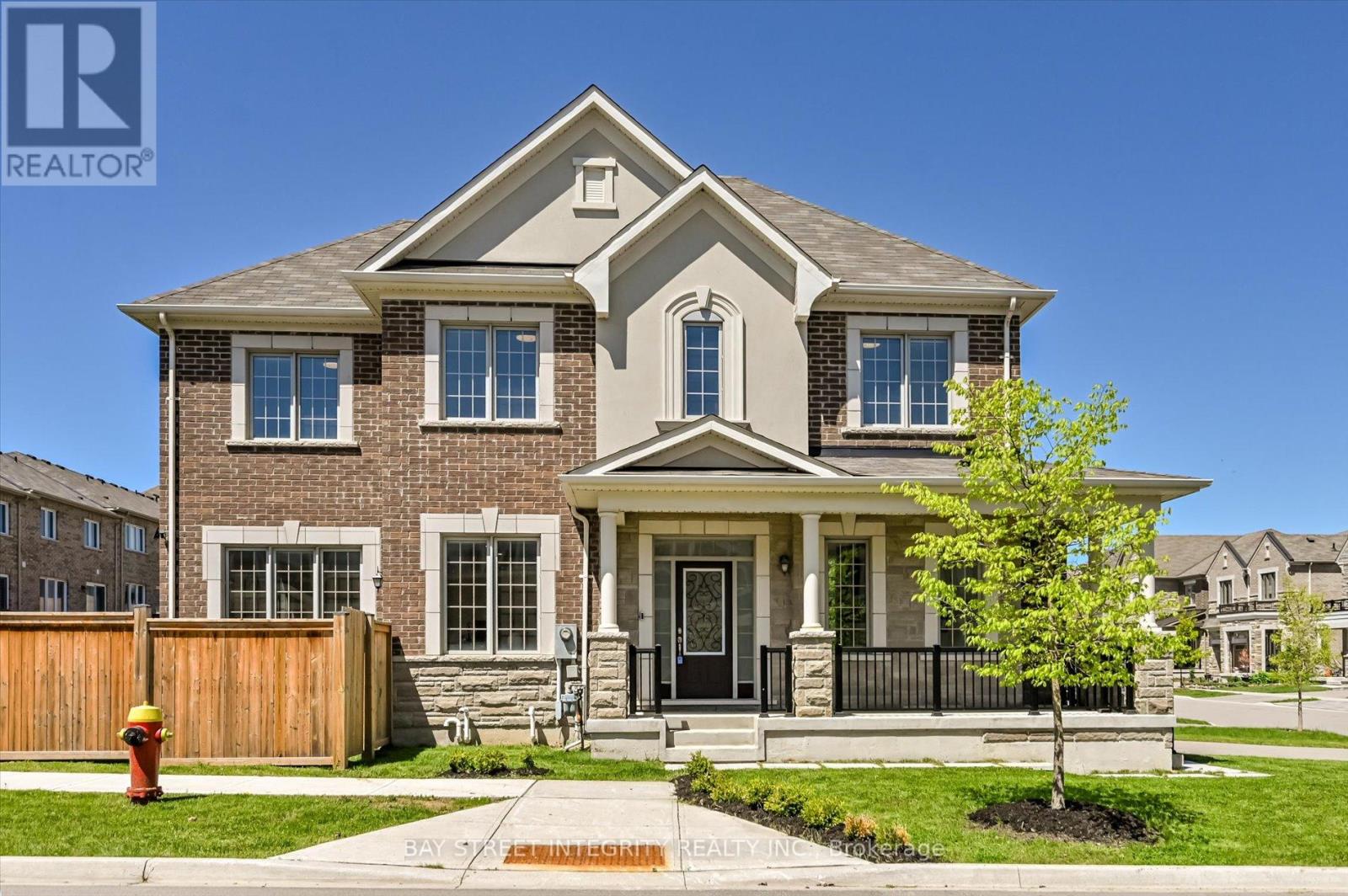 61 Hartney Drive, Richmond Hill, Ontario  L4S 0J9 - Photo 3 - N12215843