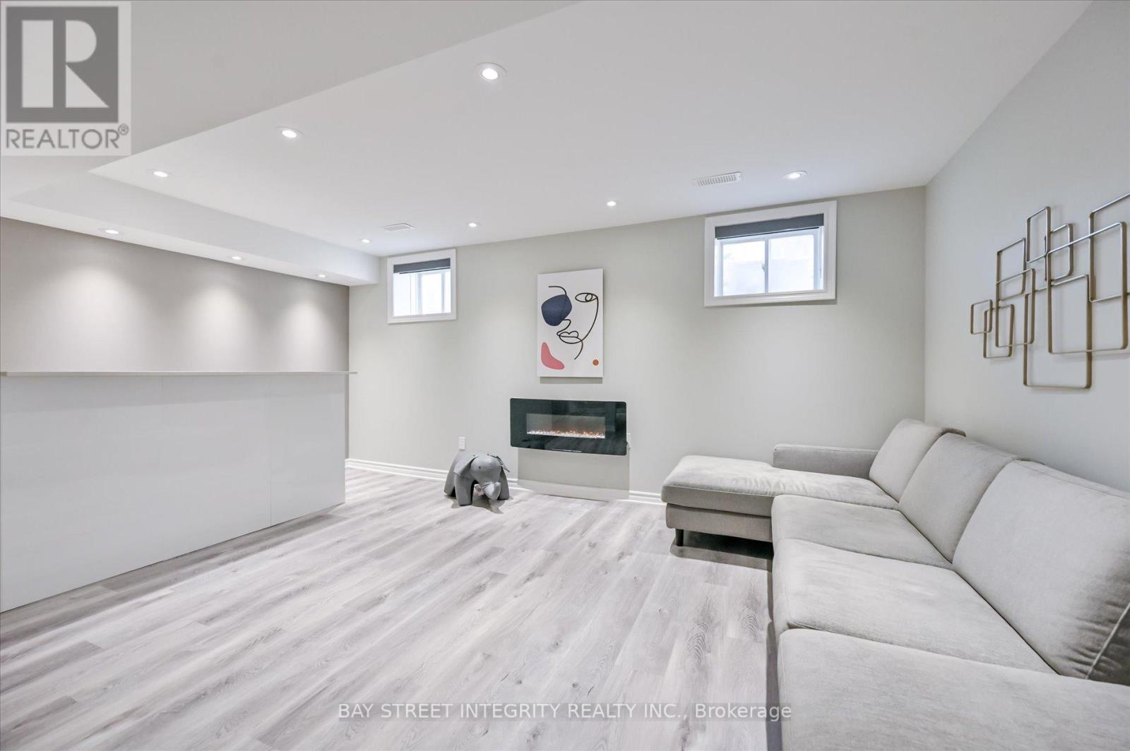 61 Hartney Drive, Richmond Hill, Ontario  L4S 0J9 - Photo 35 - N12215843