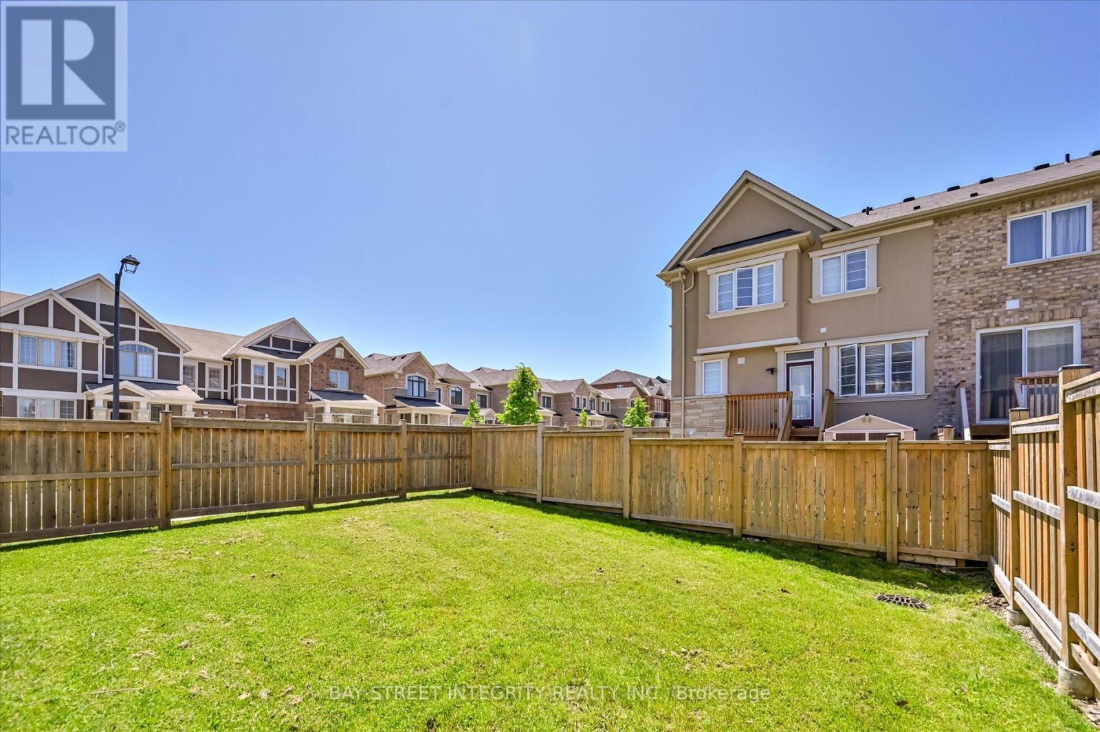 61 Hartney Drive, Richmond Hill, Ontario  L4S 0J9 - Photo 39 - N12215843
