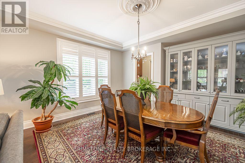 31 Plunkett Court, Barrie (Bayshore), Ontario  L4N 6M3 - Photo 10 - S12215763