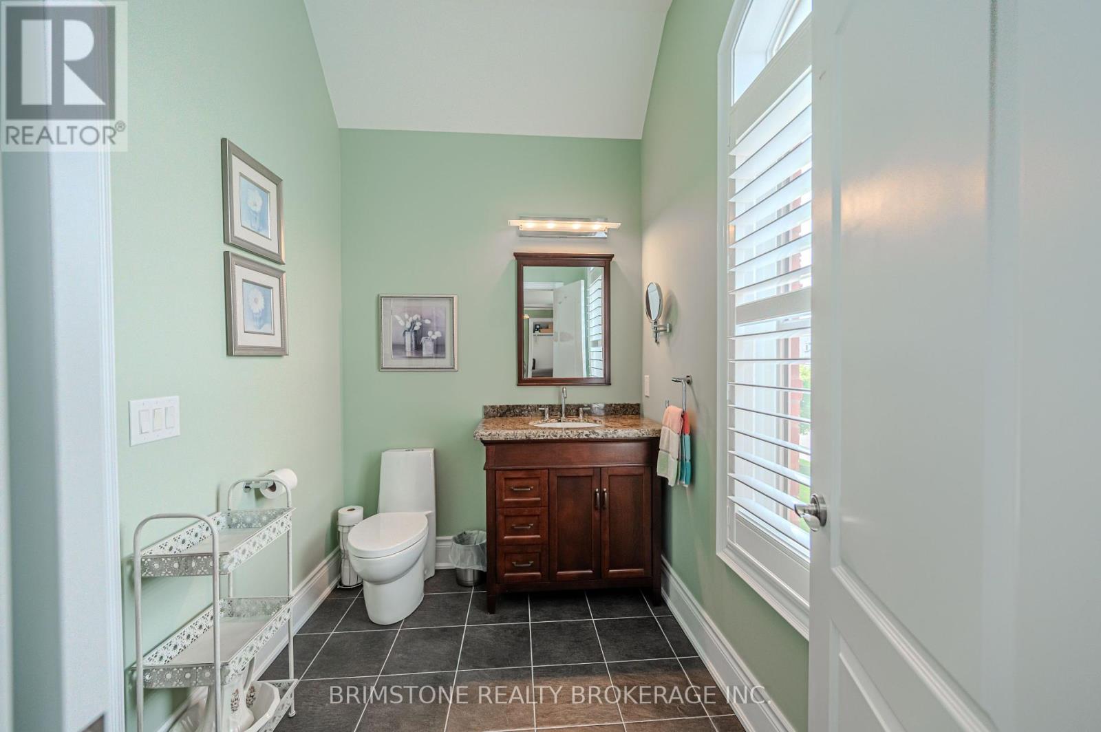 31 Plunkett Court, Barrie (Bayshore), Ontario  L4N 6M3 - Photo 20 - S12215763