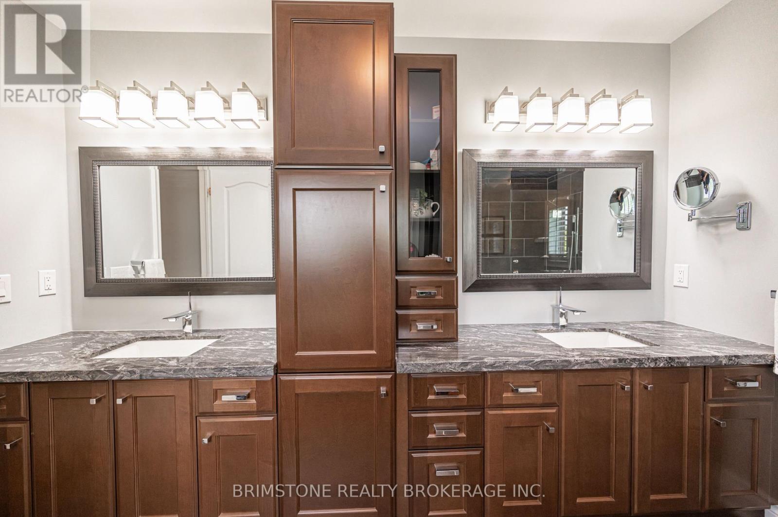 31 Plunkett Court, Barrie (Bayshore), Ontario  L4N 6M3 - Photo 26 - S12215763
