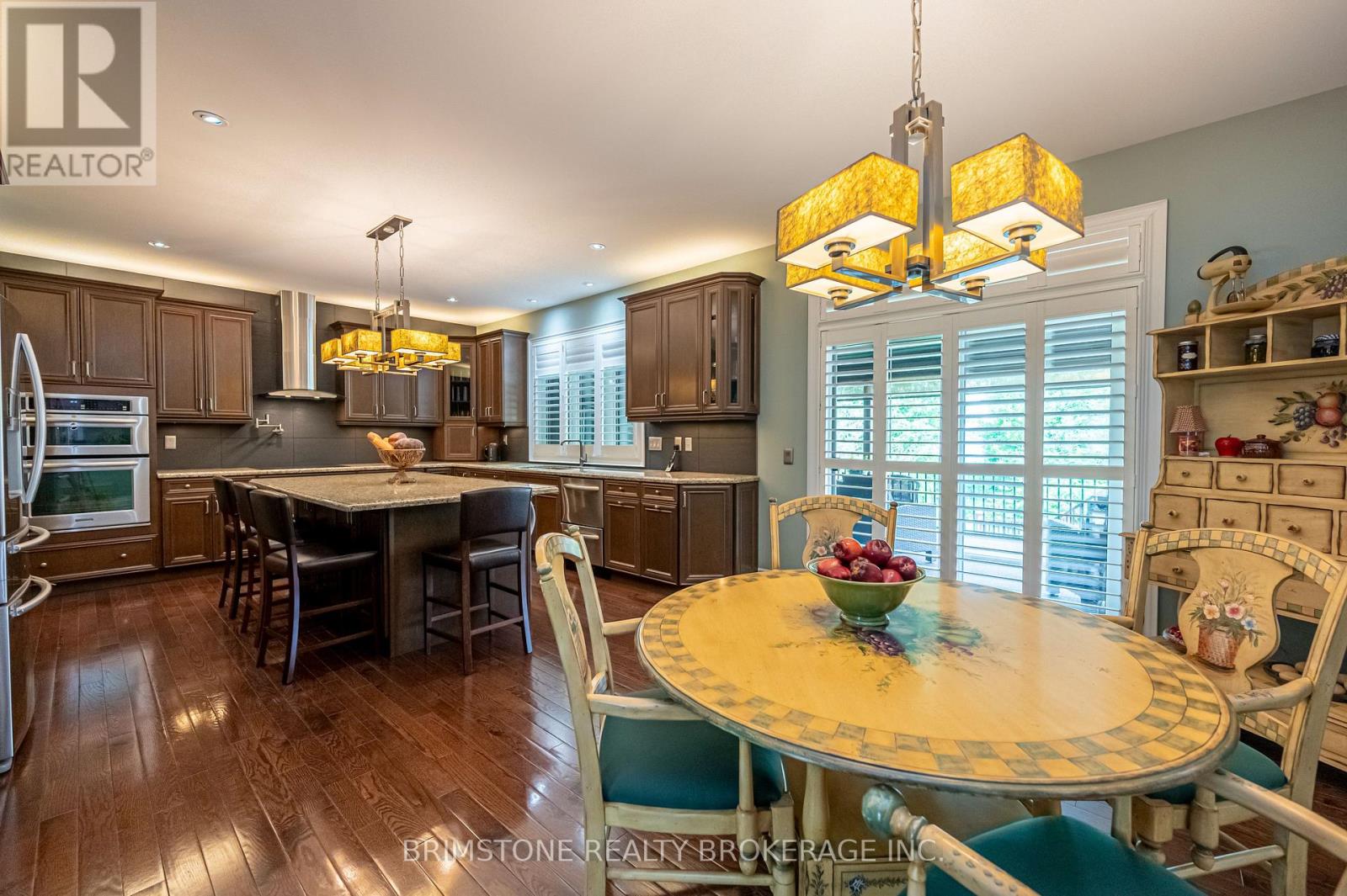 31 Plunkett Court, Barrie (Bayshore), Ontario  L4N 6M3 - Photo 8 - S12215763