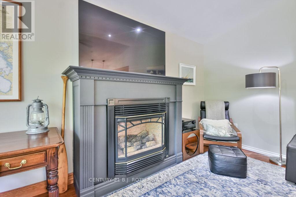 44 Second Street, Tiny, Ontario  L0L 2J0 - Photo 28 - S12215766