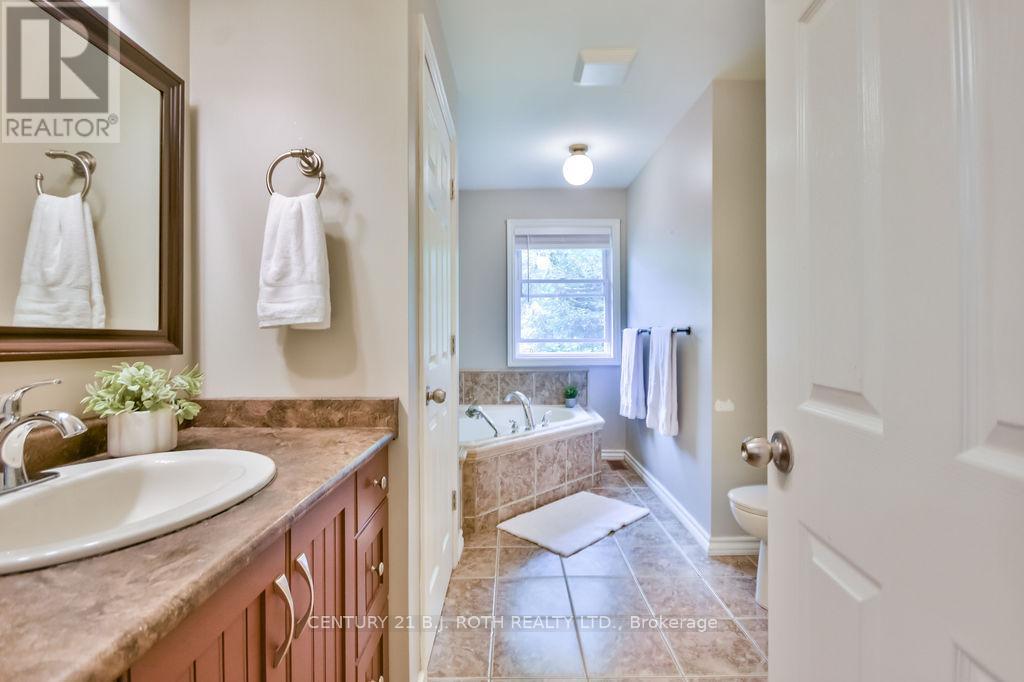 44 Second Street, Tiny, Ontario  L0L 2J0 - Photo 36 - S12215766