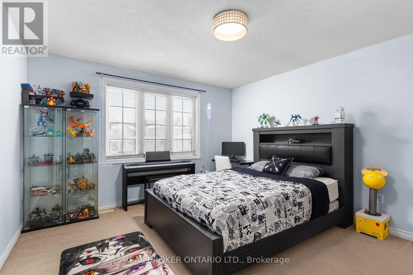 31 Bell Street, Barrie (Ardagh), Ontario  L4N 0J2 - Photo 24 - S12215815