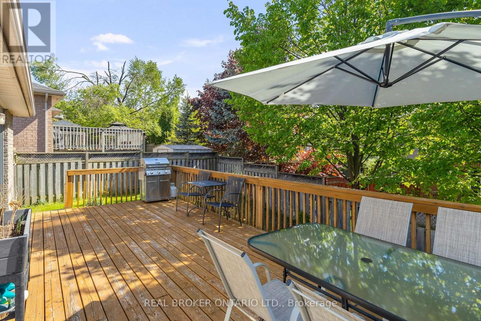 31 Bell Street, Barrie (Ardagh), Ontario  L4N 0J2 - Photo 6 - S12215815