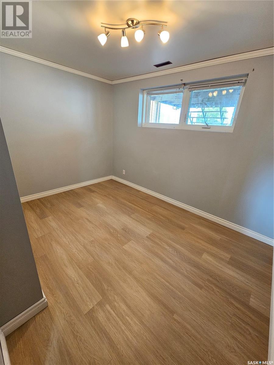 922 Simcoe Street, Moose Jaw, Saskatchewan  S6H 3H9 - Photo 10 - SK009251