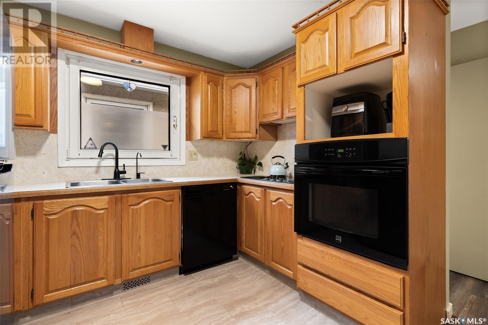 1335 Kent Street, Regina, Saskatchewan  S4T 5T2 - Photo 8 - SK009157