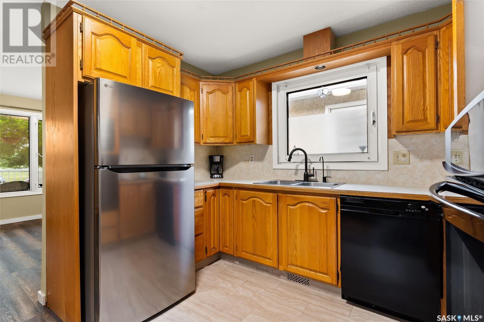 1335 Kent Street, Regina, Saskatchewan  S4T 5T2 - Photo 9 - SK009157