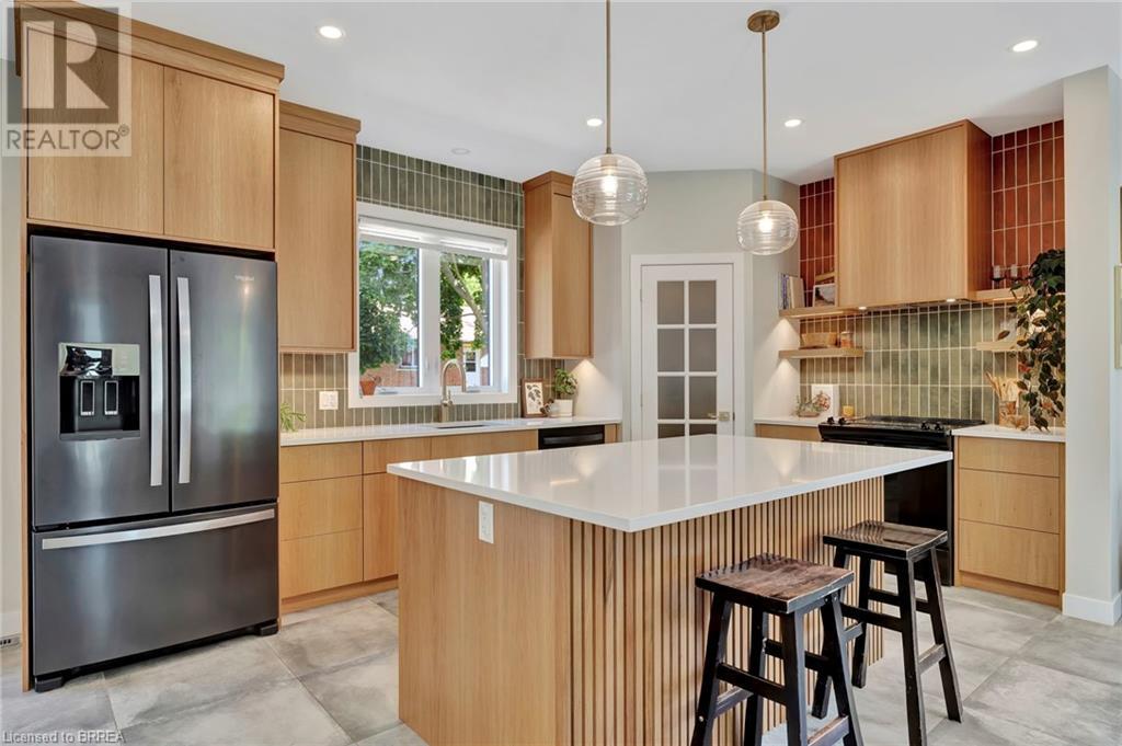 Photo 12 of 49 for 21 North Street