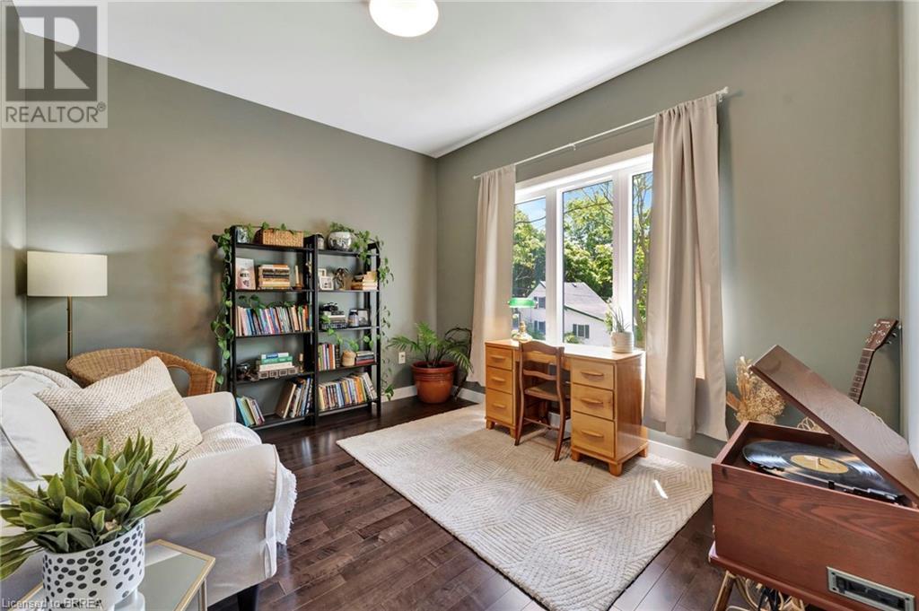 Photo 33 of 49 for 21 North Street