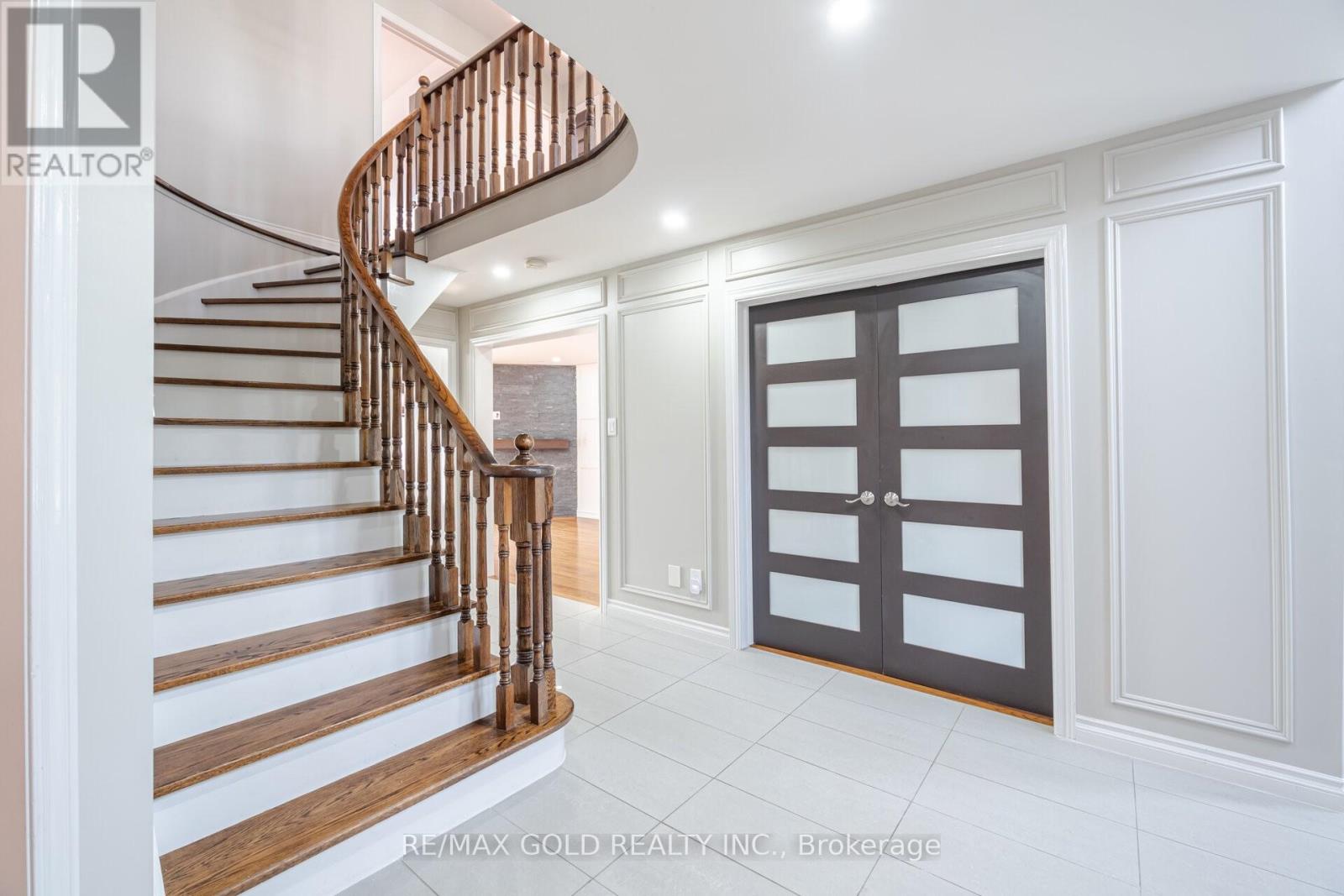 38 Esposito Drive, Caledon (Bolton East), Ontario  L7E 1T4 - Photo 16 - W12215670