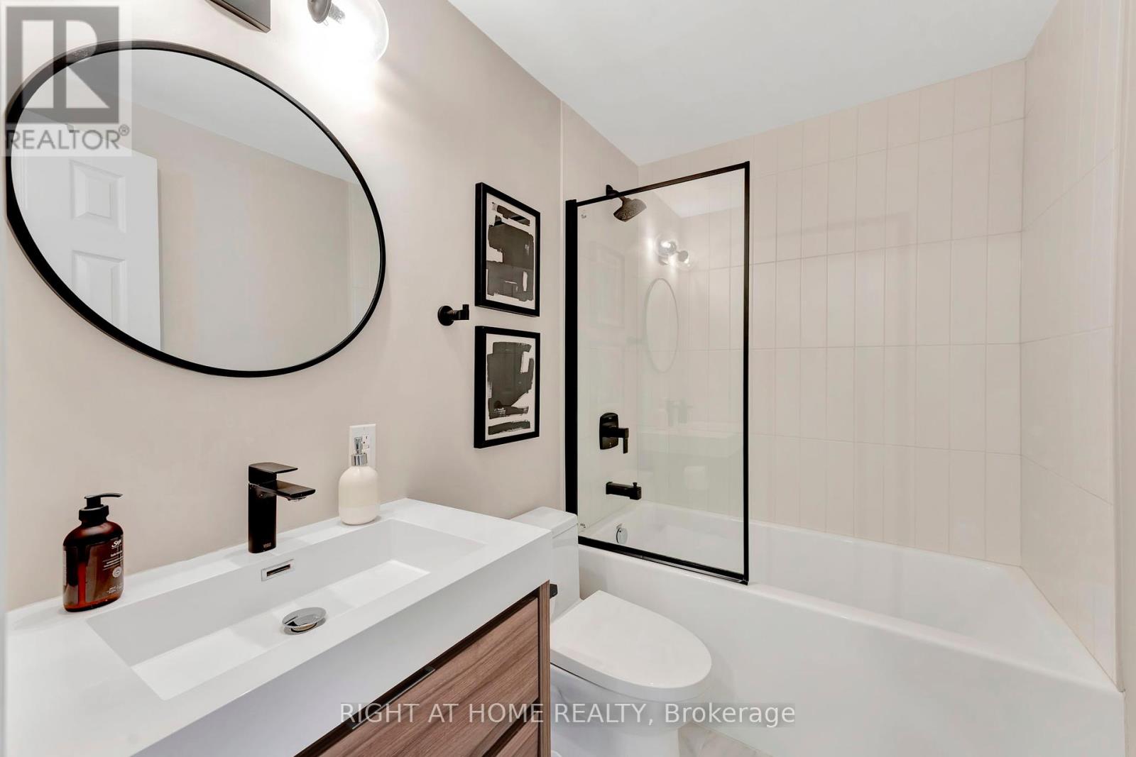 1349 Oxford Avenue, Oakville (Cp College Park), Ontario  L6H 1T2 - Photo 17 - W12215679