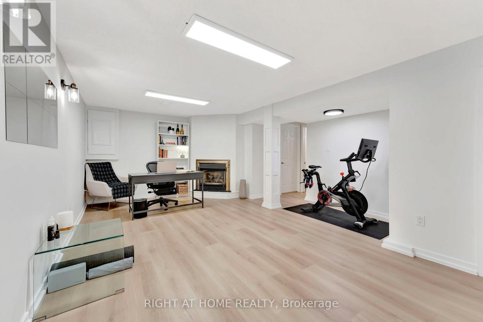 1349 Oxford Avenue, Oakville (Cp College Park), Ontario  L6H 1T2 - Photo 18 - W12215679