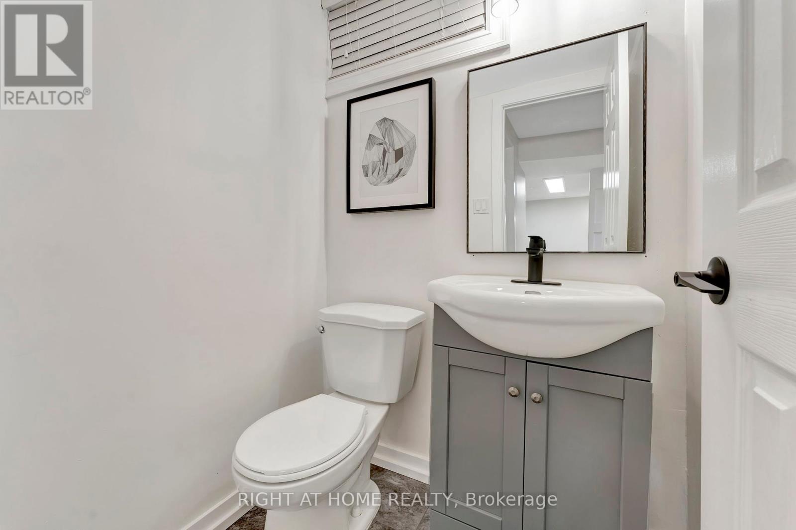 1349 Oxford Avenue, Oakville (Cp College Park), Ontario  L6H 1T2 - Photo 20 - W12215679