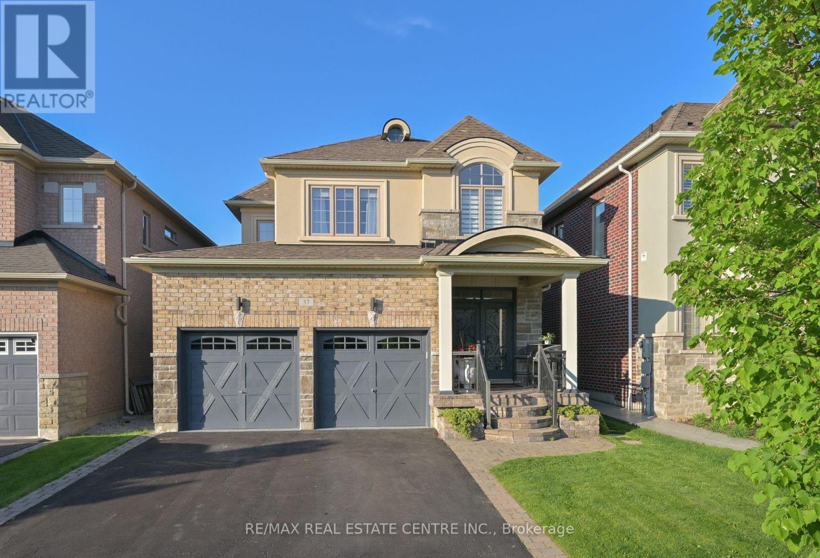 37 Silver Pond Drive, Halton Hills (Georgetown), Ontario  L7G 0G6 - Photo 1 - W12215696