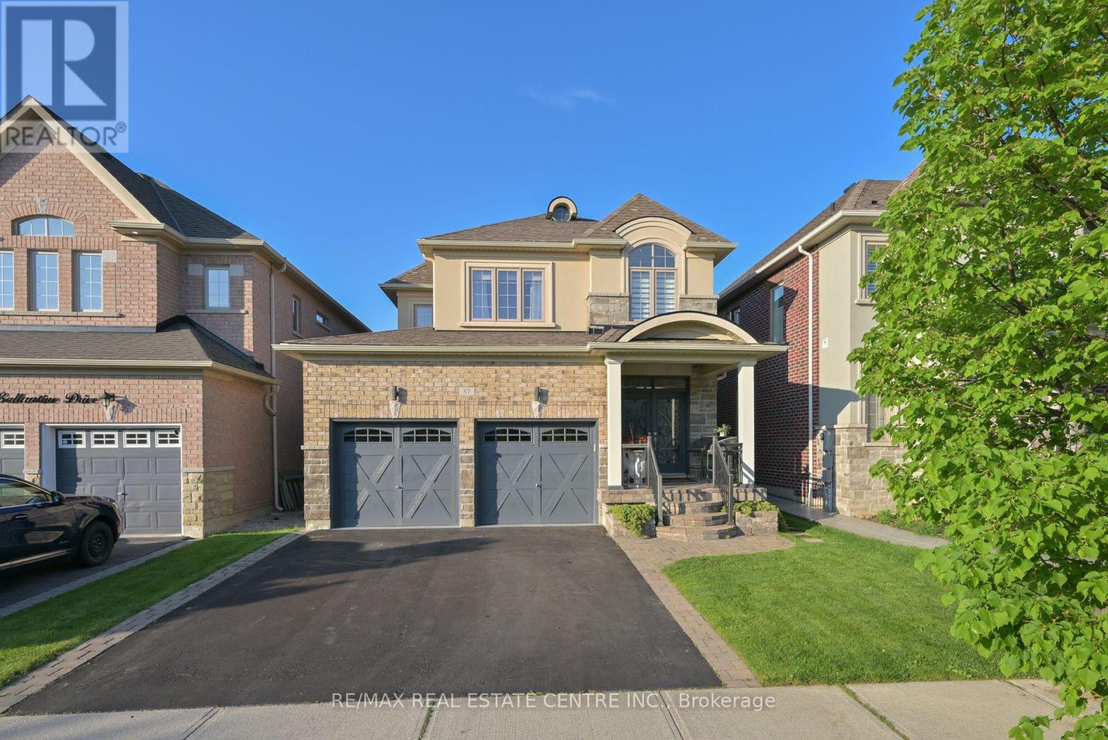 37 Silver Pond Drive, Halton Hills (Georgetown), Ontario  L7G 0G6 - Photo 2 - W12215696