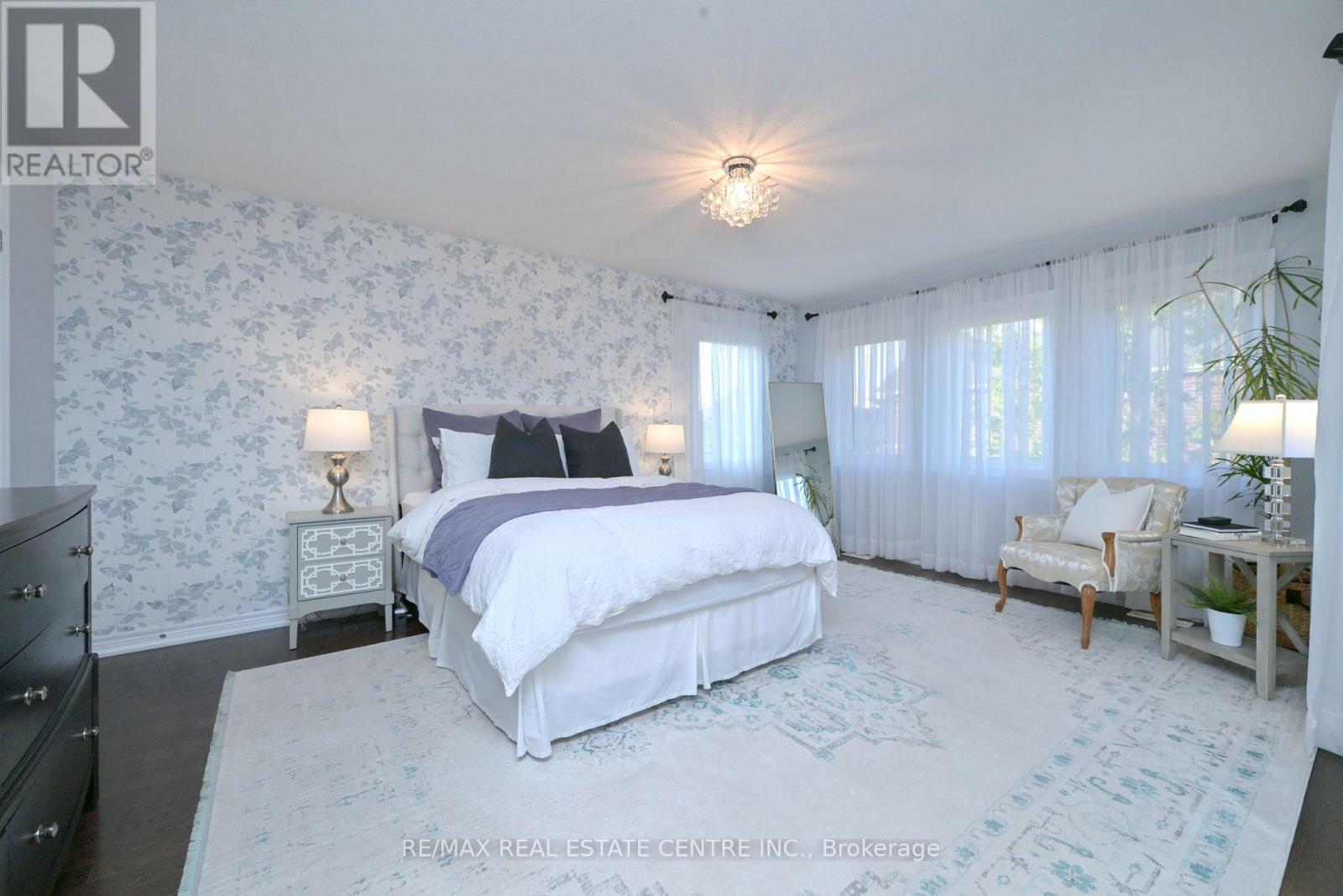 37 Silver Pond Drive, Halton Hills (Georgetown), Ontario  L7G 0G6 - Photo 26 - W12215696