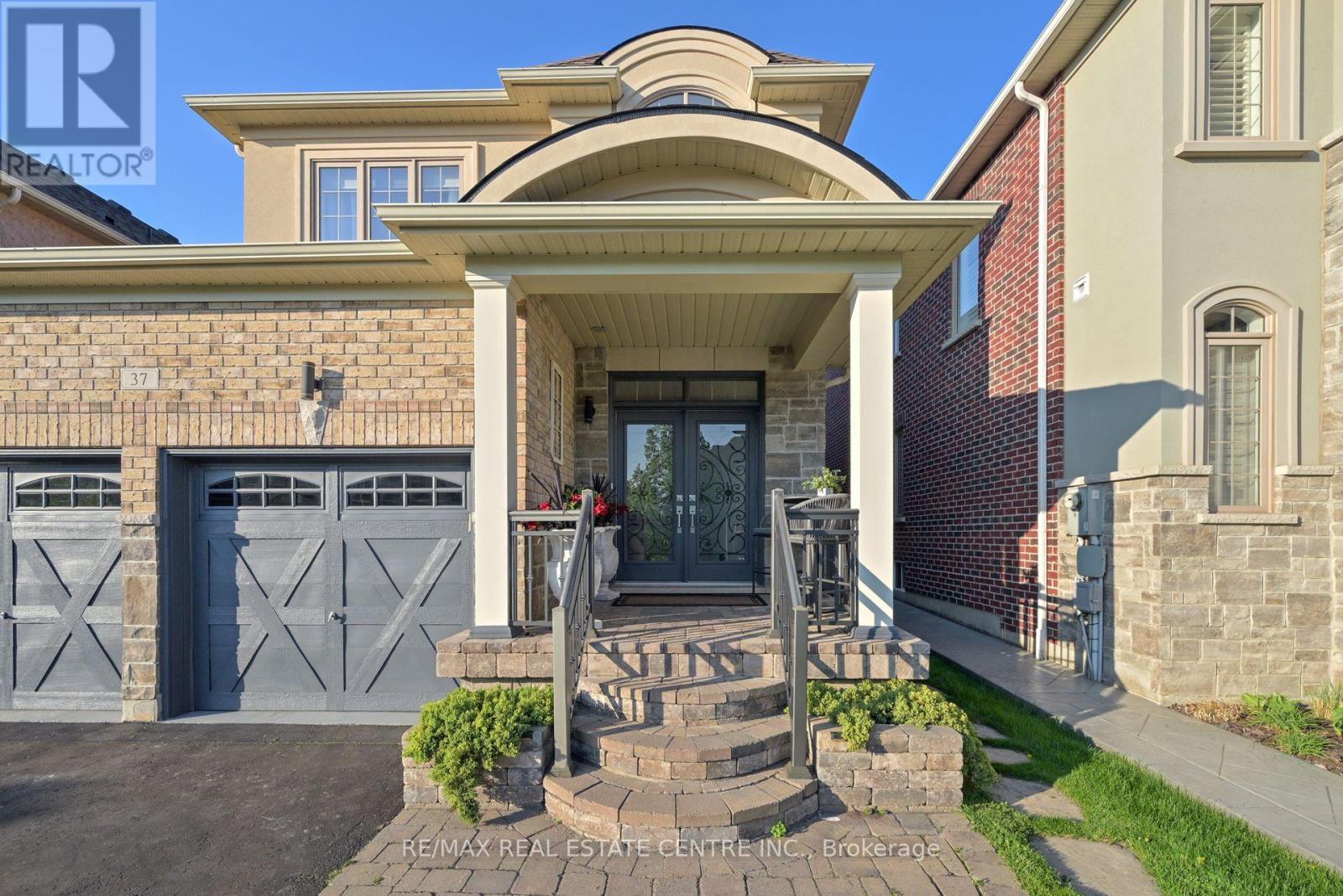 37 Silver Pond Drive, Halton Hills (Georgetown), Ontario  L7G 0G6 - Photo 4 - W12215696