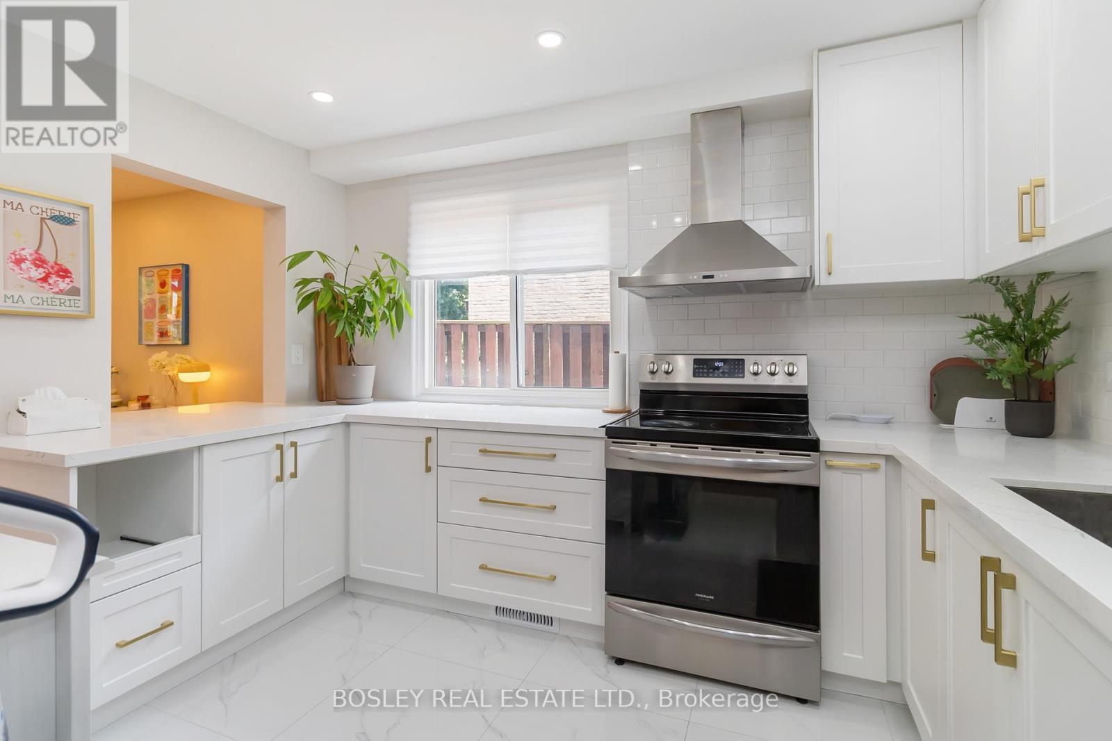 96 Orsett Street, Oakville (Cp College Park), Ontario  L6H 2N9 - Photo 10 - W12215729